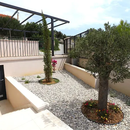Villa Olea - Luxury Sea View With Pool Sevid