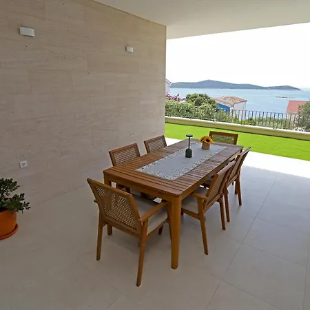 Olea - Luxury Sea View With Pool Sevid